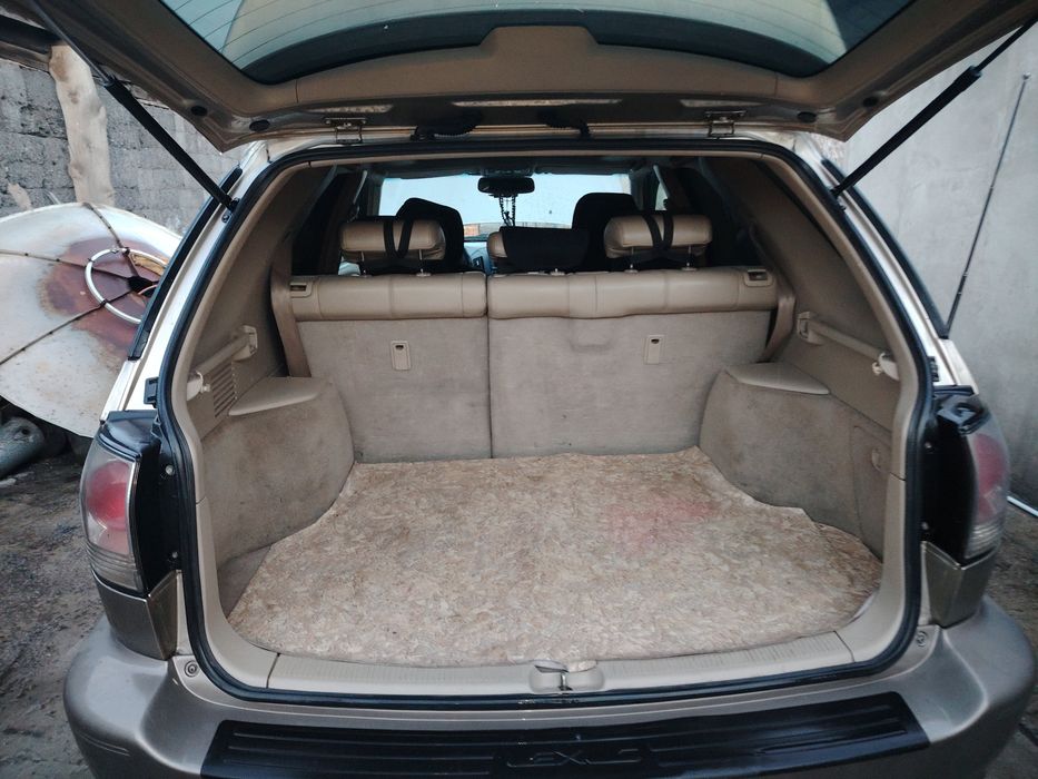 Продам Лексус рх300