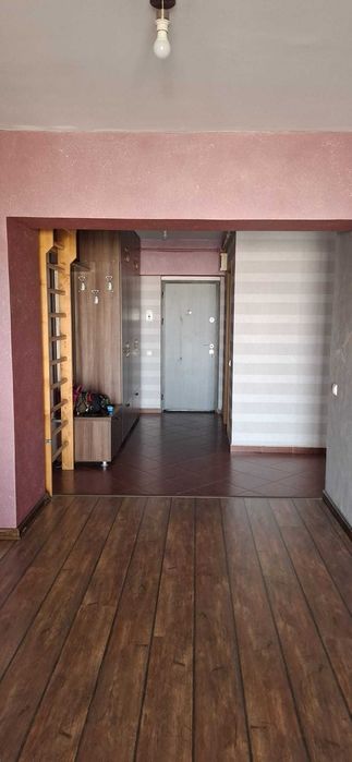 Inchiriez apartament 2 camere, central, Bacau