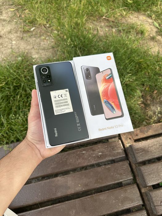Продам телефон Redmi Note 12 Pro 256/8+4