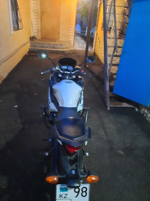 Мотоцикл Yamaha XJ6 Diversion