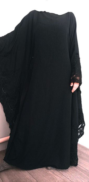 Вечерняя платье
 змер:  М 44, 46
 Лето осень весна
Цена 30000
 Цен