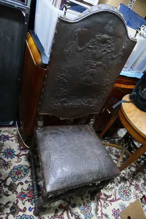 Jilt vechi Scaun Lemn Piele Cordoba Spania Motiv Spaniol Bronz sec XIX