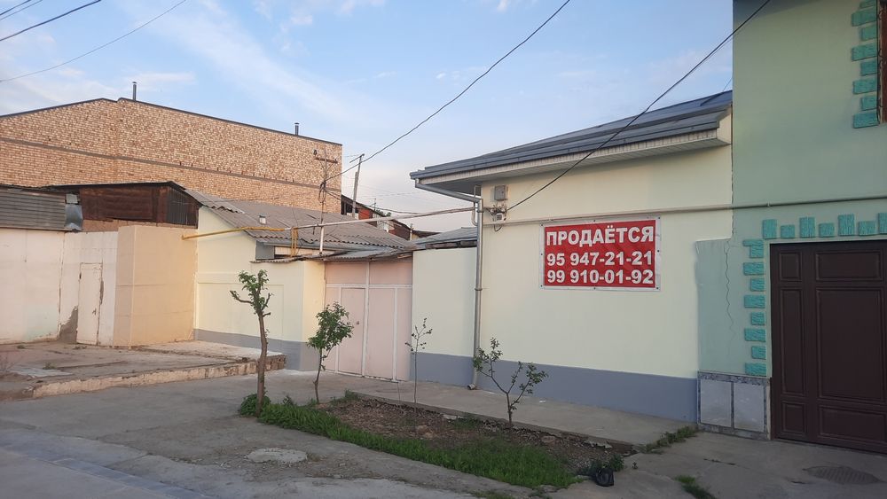 Уй сотилади шофайиз махалла йулли юзида банк оркали кредитгаям берилад