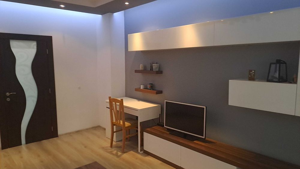 Дава се под наем Четиристаен апартамент в Варна, Чаталджа - 95 кв.м за 880 € - Снимка #11