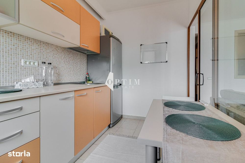 NOU! 2 camere LUMINOS,  50 mp, Bloc 2010, Balcon cu VIEW liber!