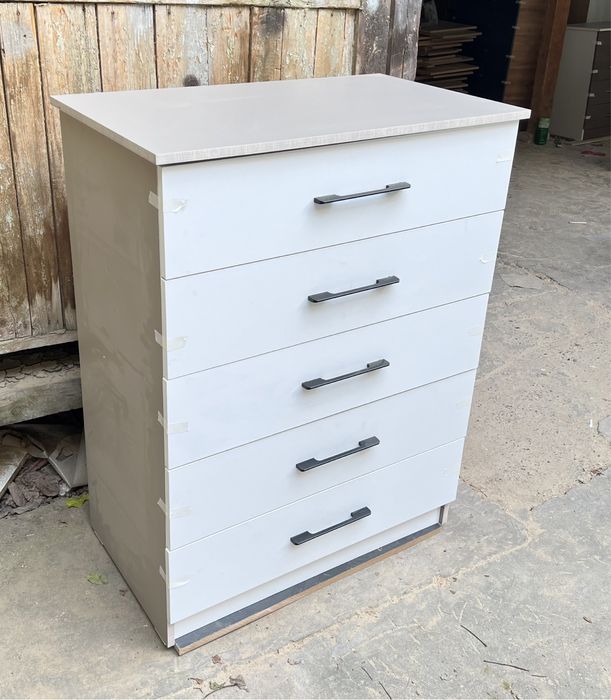 Komod  Kamod Chester Boyi 110 uzunligi 80 chuqurligi 45