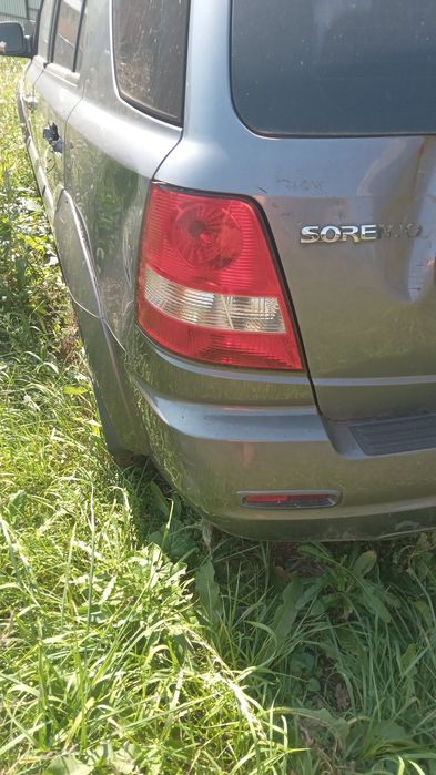 Dezmembrez  Kia Sorento