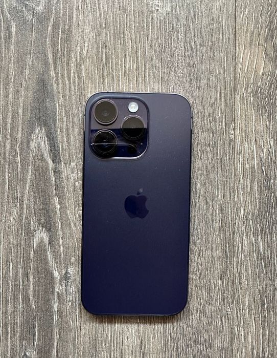 Продам айфон 14 про 256