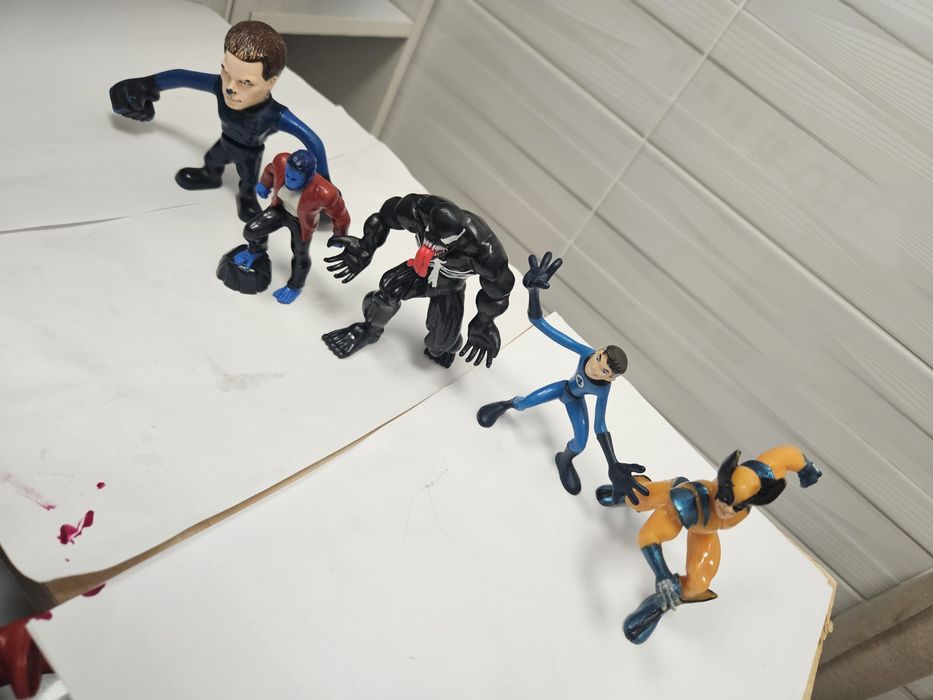 5 figurine , X men , omul elastic