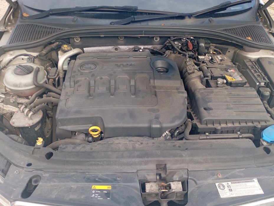 Шкода Октавия 1.6 тди 2015год DSG