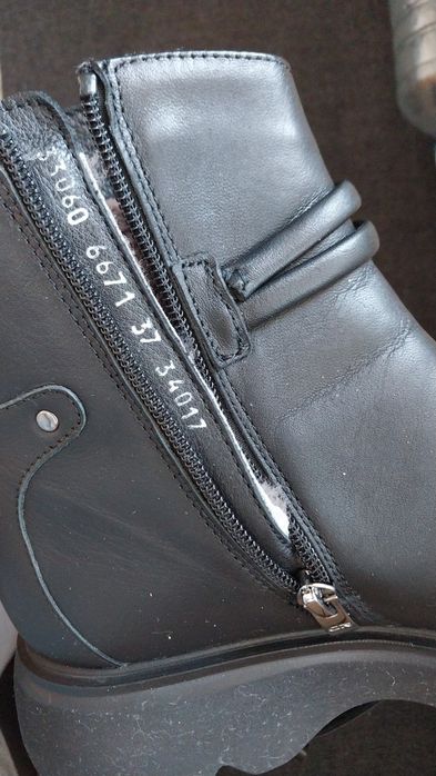 Сапоги женские продам