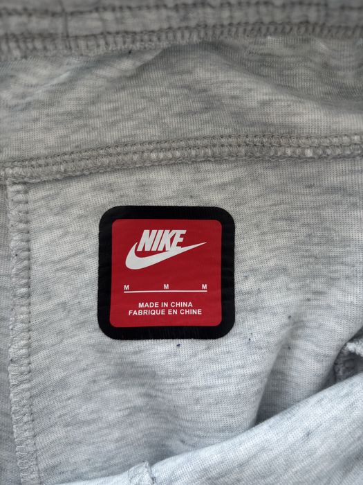 Сиви Nike Tech Fleece Къси Панталони