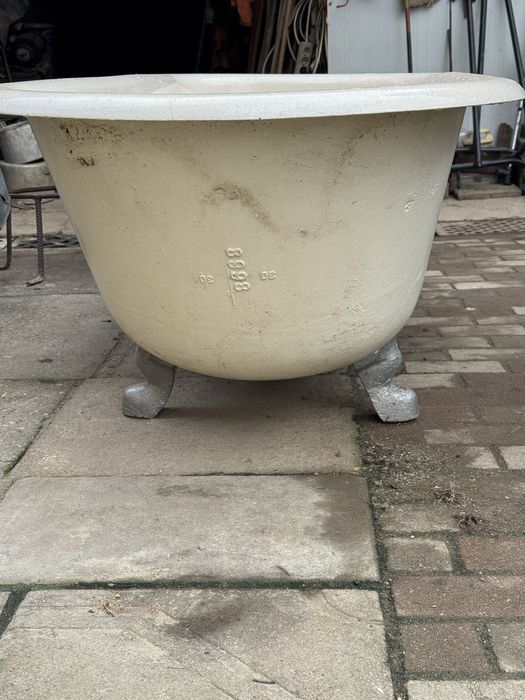 Vană veche stare bună