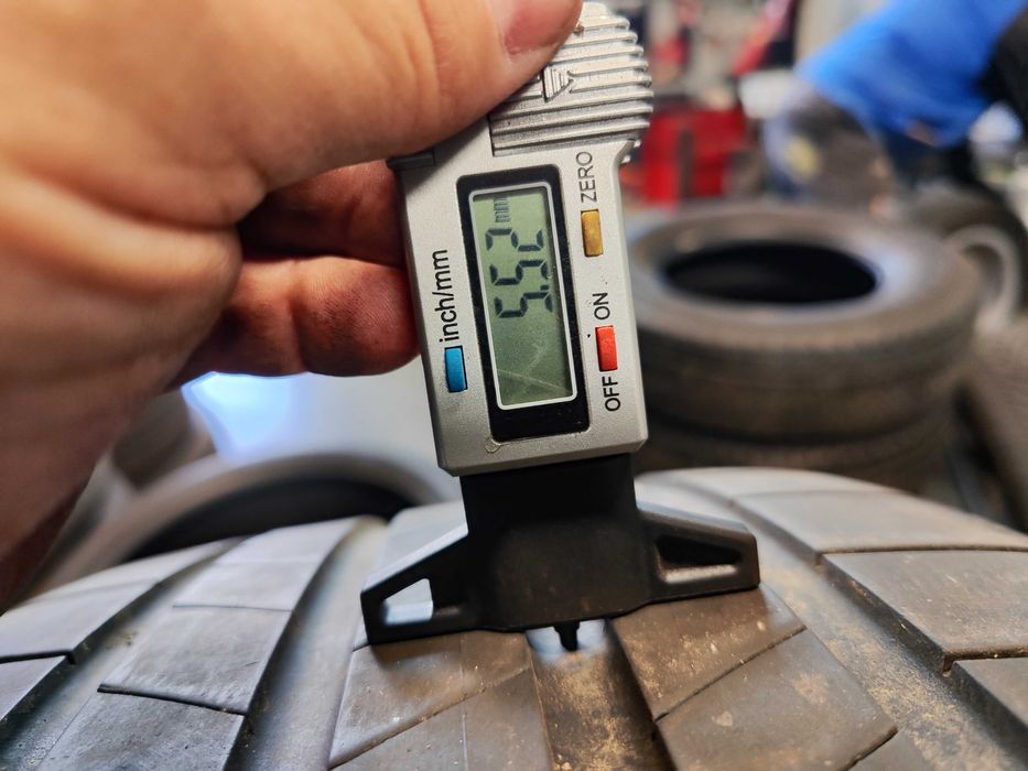 1бр.летни гуми 255/40/21 Bridgestone