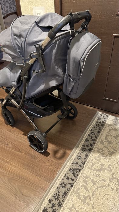 Продается прогулочная коляска