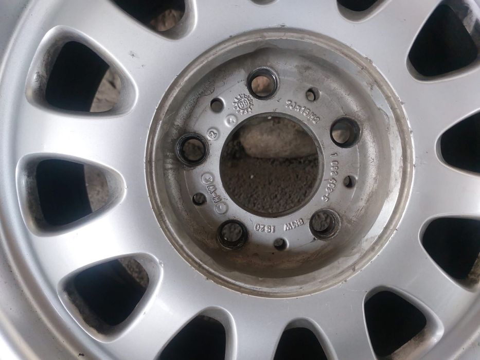 Продам шины 205/65/R15