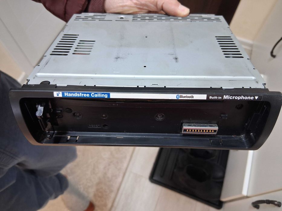 Универсално радио за автомобил Sony с MP3 и Bluetooth