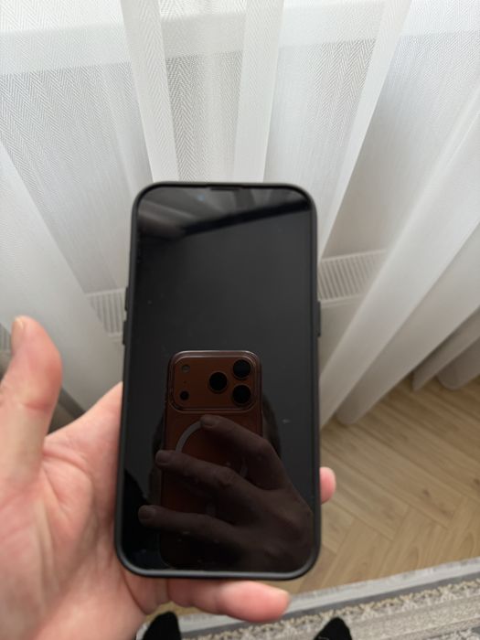 iPhone 13 128g продаю