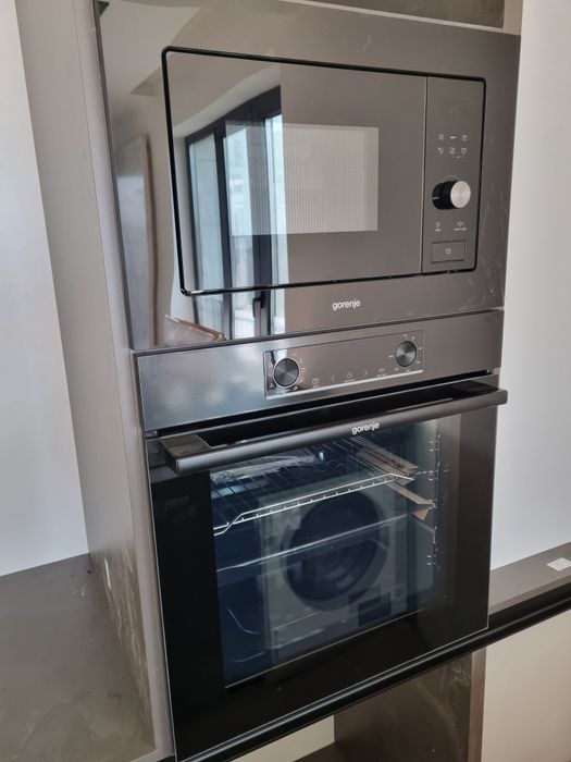 Комплект фурна и микровълнова GORENJE