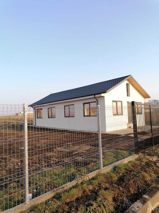 Case pe structura metalica la cheie, pret avantajos