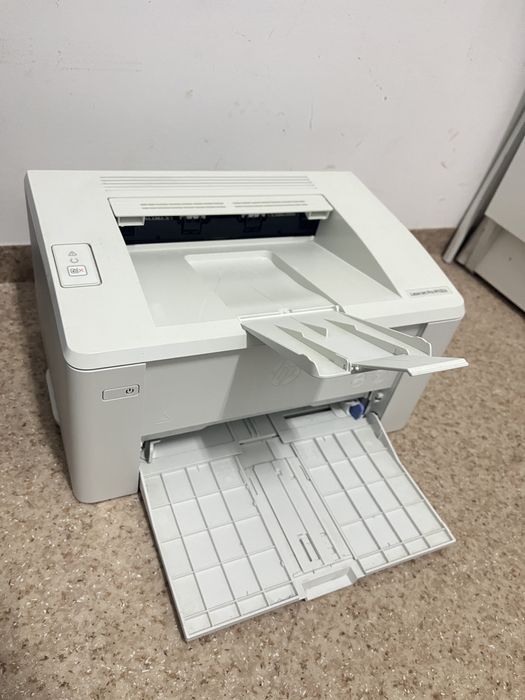 Принтер черно белая Hp LaserJet Pro102a