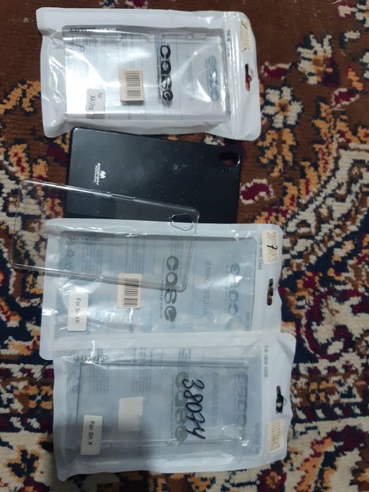 Продам чехлы на смартфоны, разные