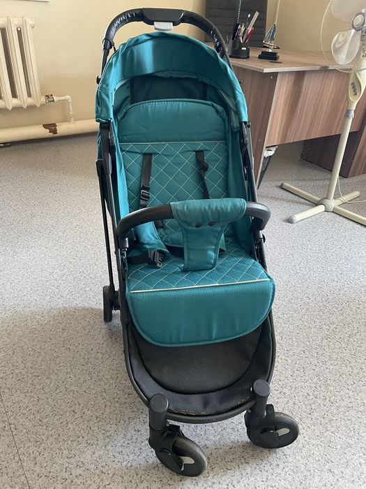 Продам коляску прогулочную