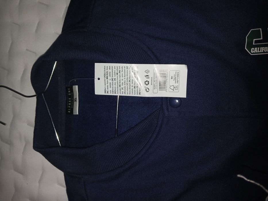 Куртка - бомбер новый оригинал