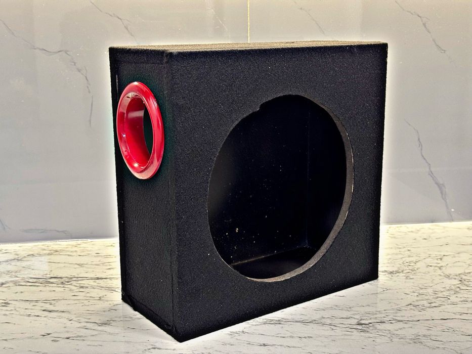 Короб для сабвуфера 12 дюймов/Sambufer uchun yashik 12 duym(jbl,hertz)
