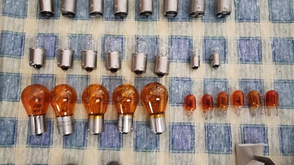 Крушки за автомобили