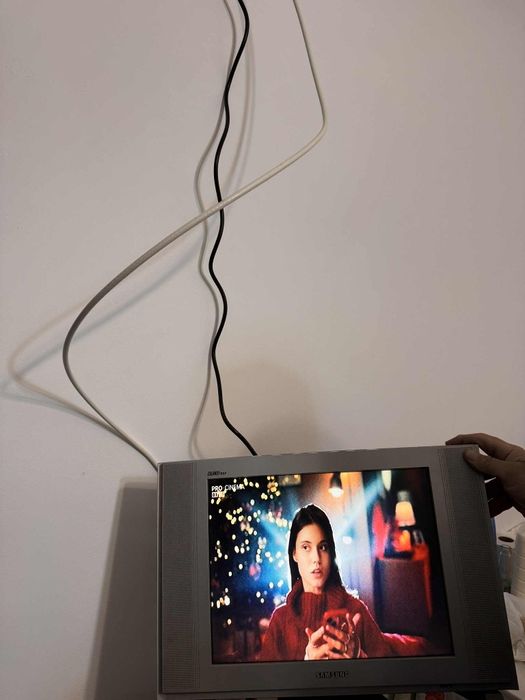 Vând televizor LCD Samsung stare foarte buna