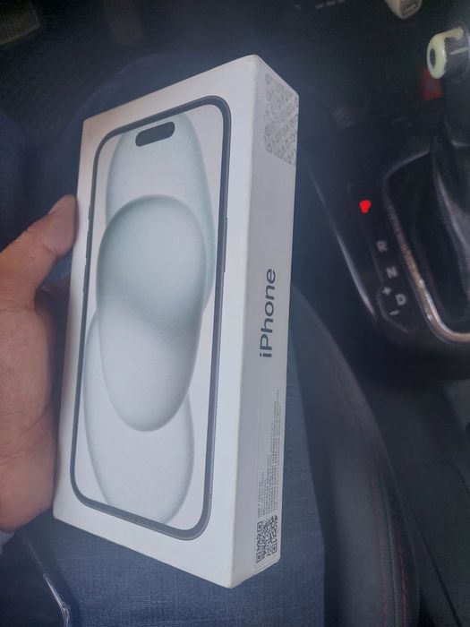 Iphone 15 с коробкой