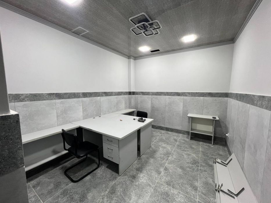 Аренда офиса Паркетский 48 кв.м Цокольный этаж .