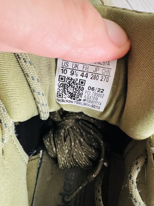 Adidasi 22 Boost 44