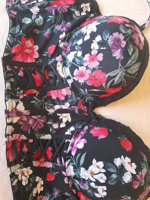 Сатенено бюстие корсет