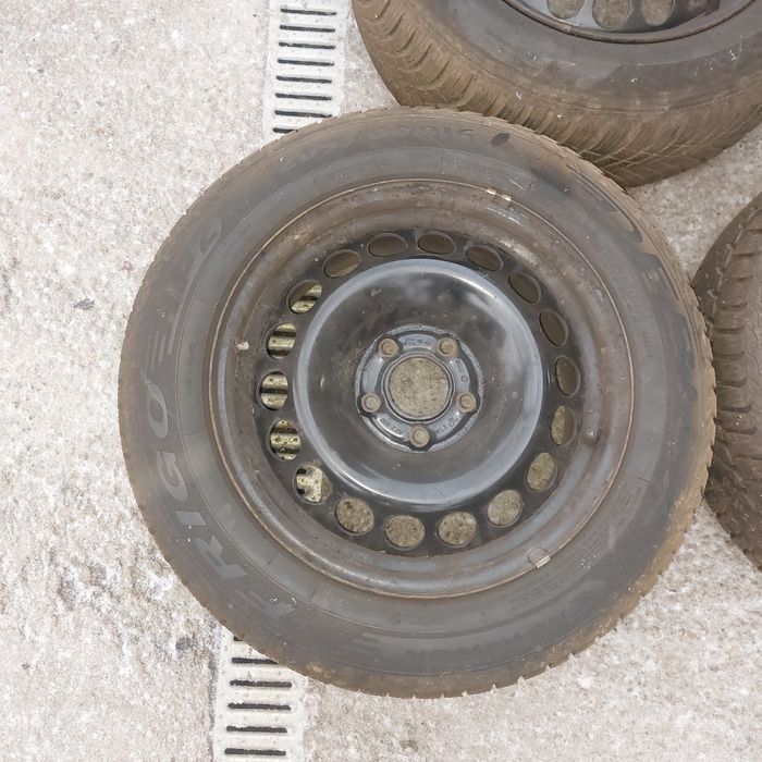 Set anvelope iarna audi a4 b8