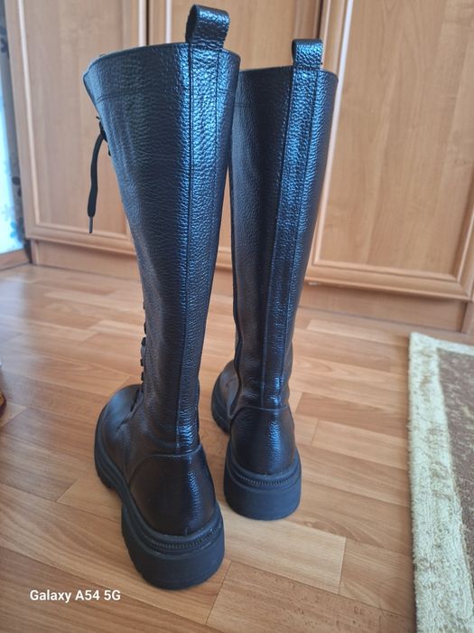 Сапоги натуралка продам