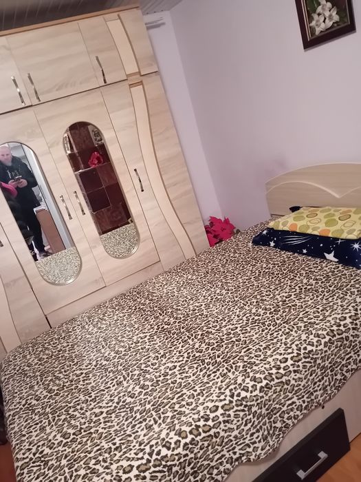 Mobila dormitor 4 acesori