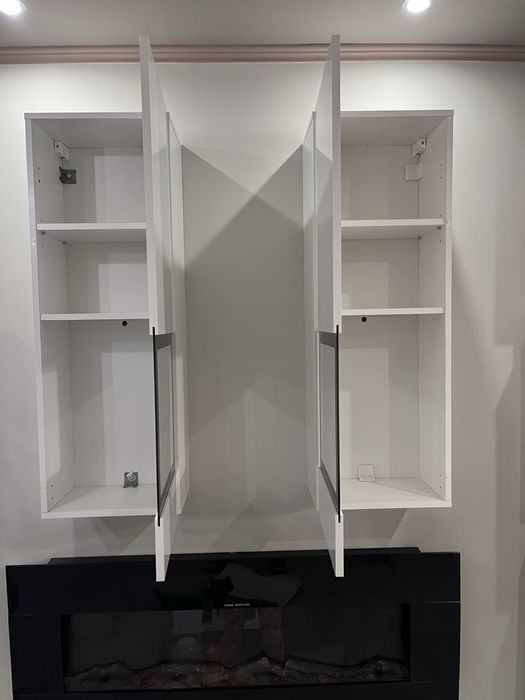 Бяла секция, гланц