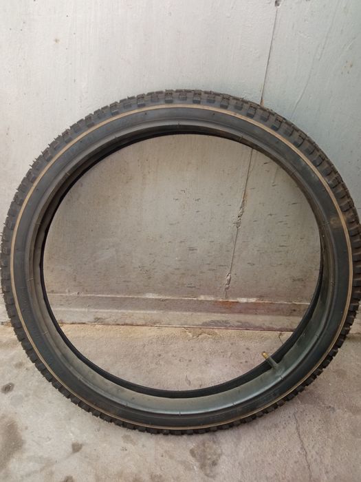 Продается вело резина. В хорошем состоянии.