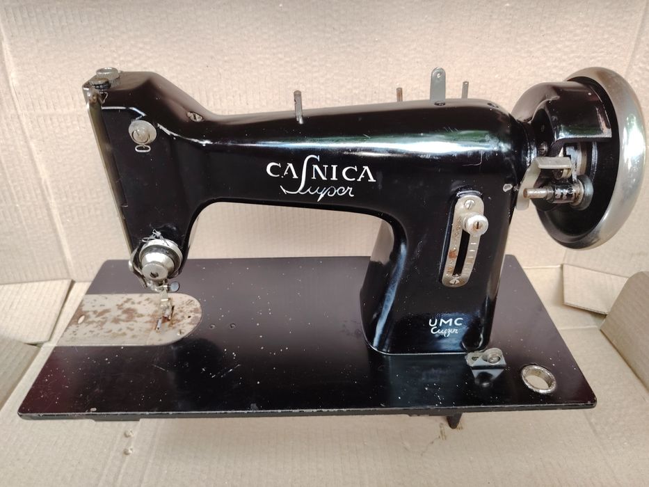 Mașina de cusut Casnica fabricație România
