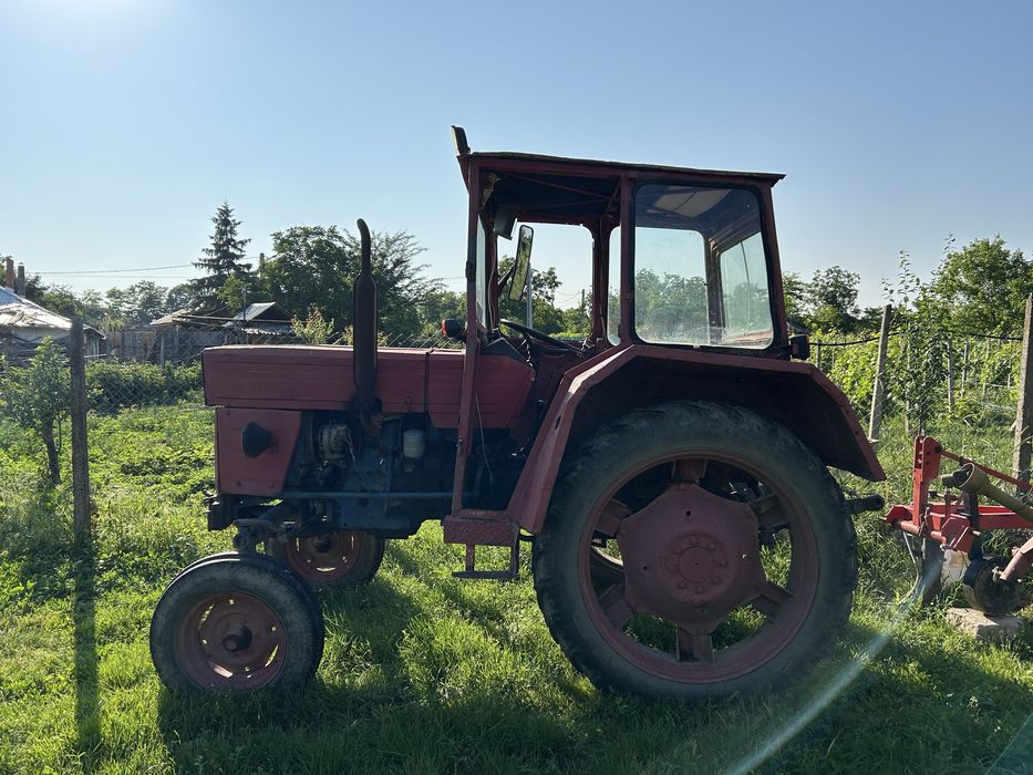 Vând tractor UTB 445