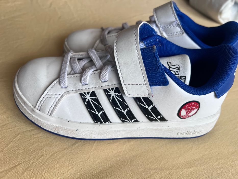 Маратонки Адидас спайдърмен