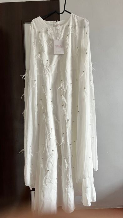 Вечерние платьея