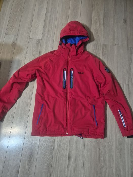 Страхотно Ски/сноуборд яке DLX 20000 мм воден стълб. Размер М.