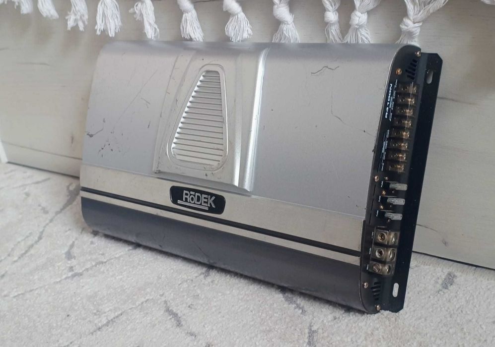 Amplificator Auto Rodek R4100N