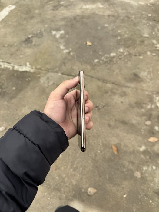 Iphone 11 pro gold