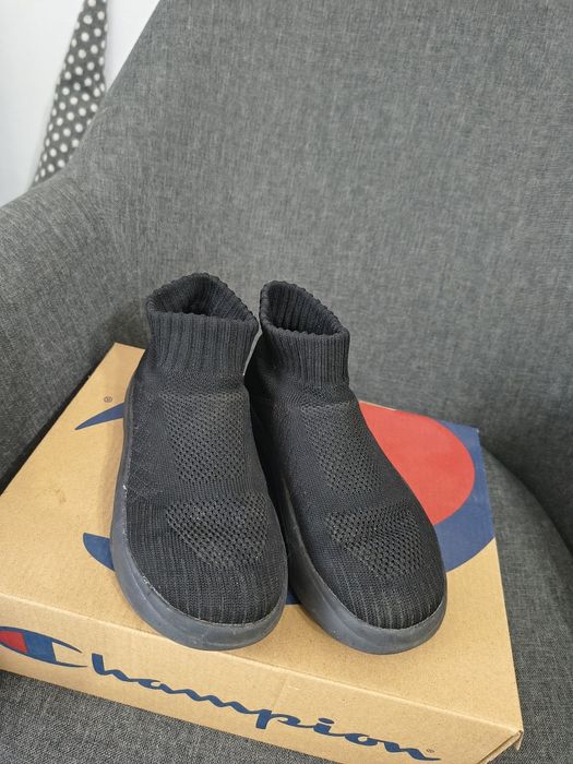 Încălțăminte 29,30 interior măsurat 18, 18,5 cm