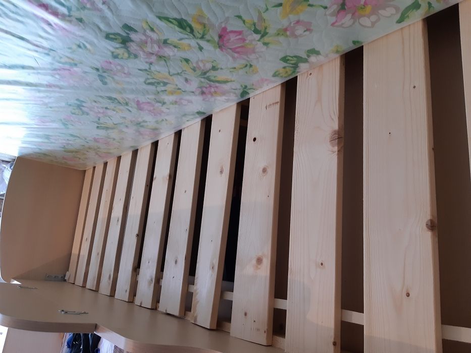 Кровать детская.