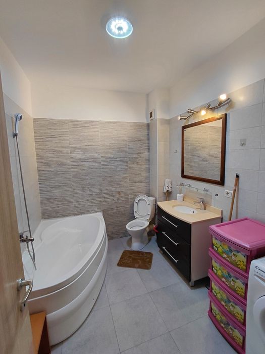 Direct Proprietar , Inchiriez Apartament 2 camere, Proaspat Renovat , centrala proprie,  Carrefour Colentina.